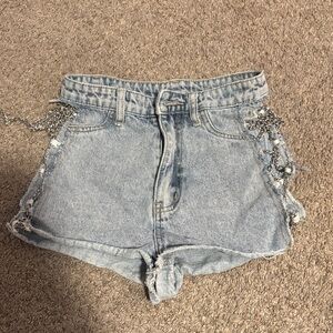 SHEIN Light Blue Distressed Denim Shorts with Chain Trim